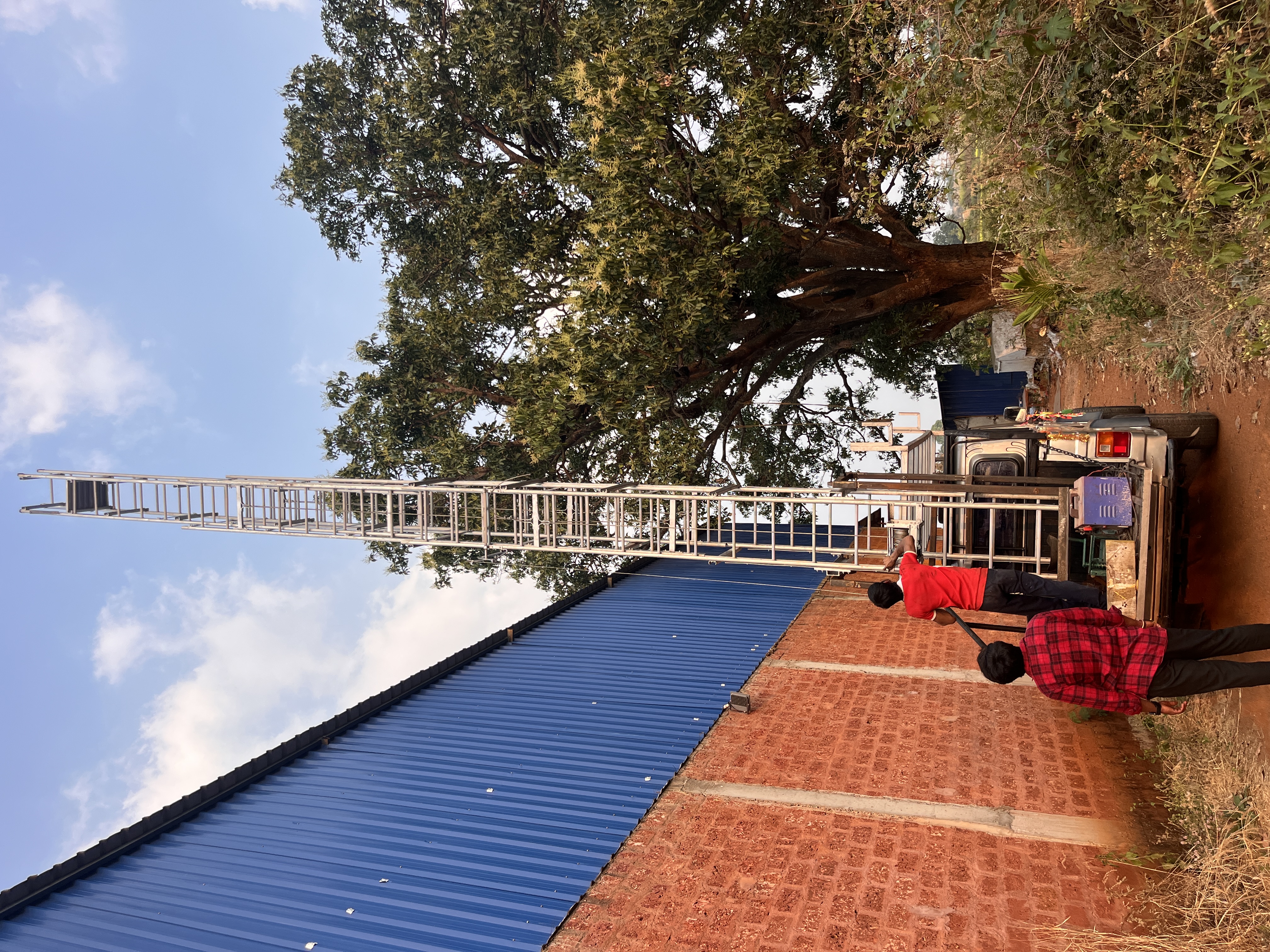 Vehicle Ladder #1 - Image 2